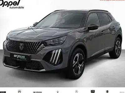 Gebraucht Peugeot 2008 GT 131 PS (96 kW) 2024 Grau SUV