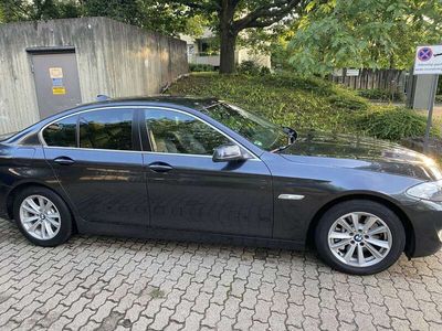 BMW 525