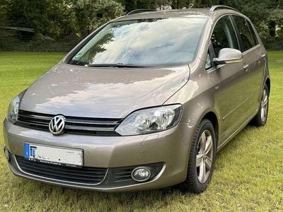 Second-hand VW Golf VII Life 105 CP (77 kW) 2013 Berlinǎ