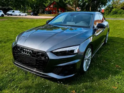 Gebraucht Audi A5 Sportback S-Line 190 PS (139 kW) 2020 Grau Kleinwagen