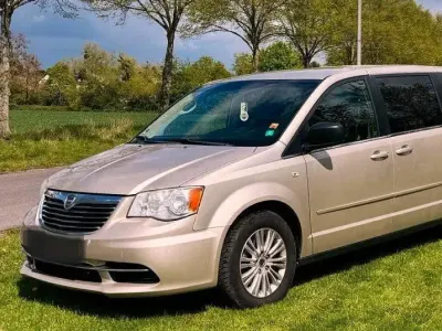Usata Lancia Voyager