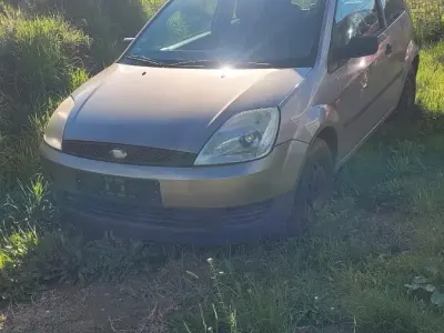 Brugt Ford Fiesta 80 HK (58 kW) 2003 Grå Hatchback