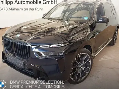 Gebraucht BMW X7 M Sport 352 PS (258 kW) 2025 Schwarz SUV