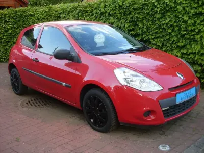 Używany Renault Clio III 75 KM (55 kW) 2012 Czerwony Hatchback