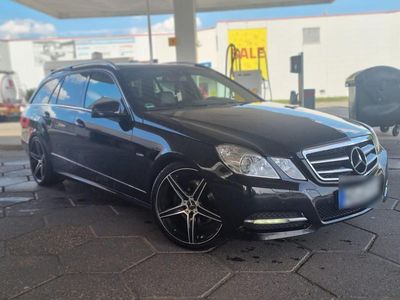 Mercedes E300