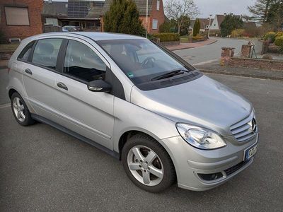 Gebraucht Mercedes B170 116 PS (85 kW) 2006 Silber Van / Kleinbus