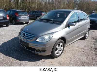 Gebraucht Mercedes B150 95 PS (69 kW) 2006 Grau Van / Kleinbus