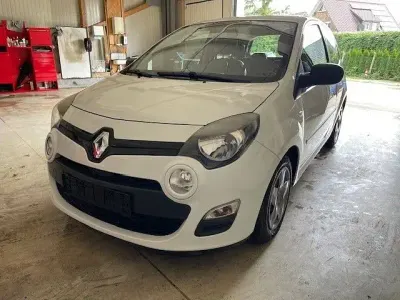 Gebraucht Renault Twingo Dynamique 75 PS (55 kW) 2013 Weiß Kleinwagen