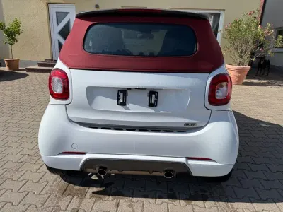 Gebraucht Smart ForTwo Cabrio Brabus Xclusive 109 PS (80 kW) 2018 Weiß Cabrio