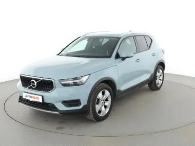 Używany Volvo XC40 Momentum 190 KM (139 kW) 2018 Niebieski SUV