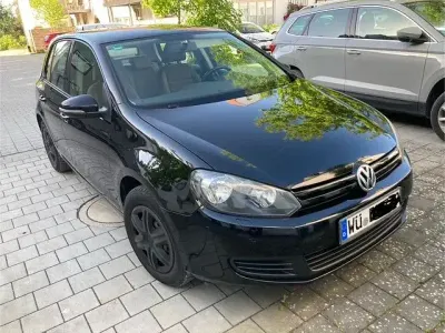 Gebraucht VW Golf VI Comfortline 105 PS (77 kW) 2010 Schwarz Kleinwagen