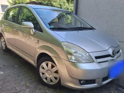 Gebraucht Toyota Corolla Verso 136 PS (100 kW) 2005 Grau Van / Kleinbus