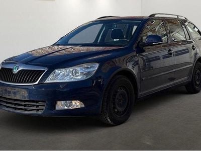 Gebraucht Skoda Octavia Ambiente 105 PS (77 kW) 2011 Blau Kombi