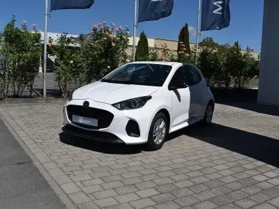 Neu Mazda 2 Center-Line 116 PS (85 kW) 2025 Weiß Limousine