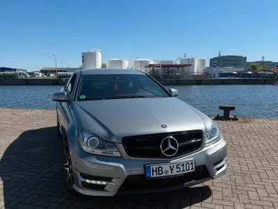 Gebraucht Mercedes C250 204 PS (150 kW) 2012 Grau Coupé