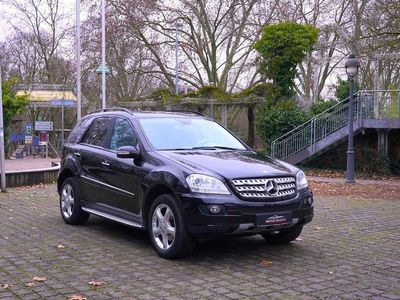 Gebraucht Mercedes ML320 AMG 224 PS (164 kW) 2007 Schwarz SUV