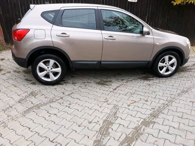 gebraucht Nissan Qashqai 2.0 4×4