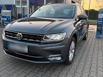 Gebraucht VW Tiguan 190 PS (139 kW) 2017 Grau SUV