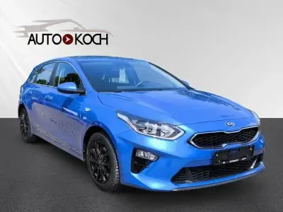 Gebraucht Kia Ceed Vision 140 PS (102 kW) 2020 (b3l) blue flame met. Kleinwagen