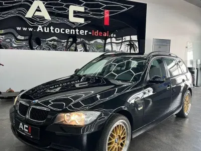 Gebraucht BMW 318 Sport Line 129 PS (94 kW) 2007 Black sapphire metallic Kombi
