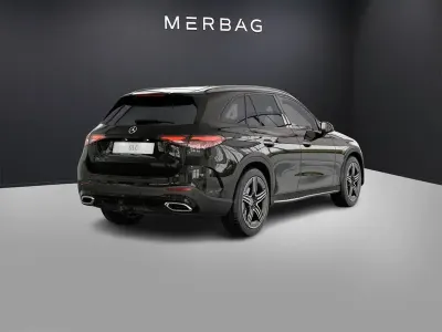 Gebraucht Mercedes GLC300 AMG line 269 PS (197 kW) 2024 Schwarz SUV