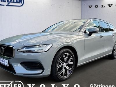 Usado Volvo V60 Core 197 HP (144 kW) 2024 Cinzento Carrinha