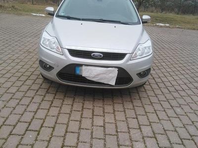 Usata Ford Focus 125 CV (91 kW) 2010 Argento Station wagon