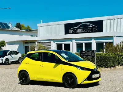 Gebraucht Toyota Aygo X-cite 69 PS (50 kW) 2016 Dynamic yellow Kleinwagen