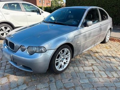 Grau Gebraucht 2003 BMW 318 Compact Kleinwagen | 3.000 € (Fairer Preis)