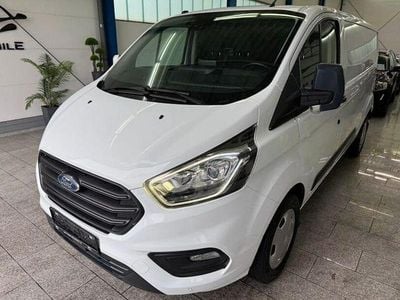 Usado Ford Transit Custom 131 HP (96 kW) 2018 Branco Sedan