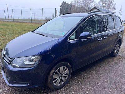 Gebraucht VW Sharan Comfortline 140 PS (102 kW) 2011 Blau Van / Kleinbus
