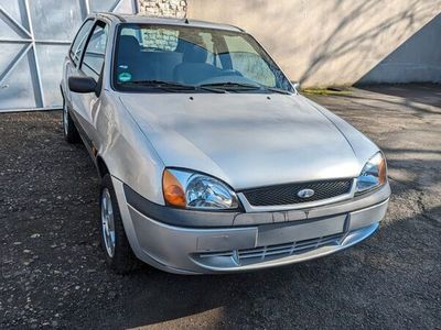 gebraucht Ford Fiesta mit neuen TÜV