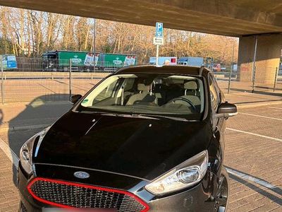 Gebraucht Ford Focus 150 PS (110 kW) 2016 Schwarz Kombi