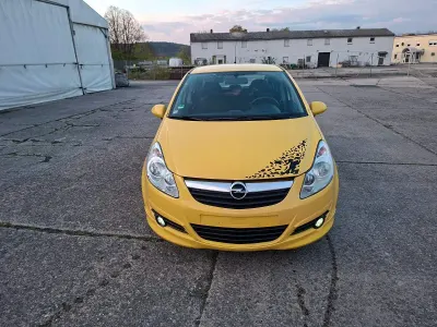 Gebraucht Opel Corsa Edition 80 PS (58 kW) 2008 Gelb Kleinwagen