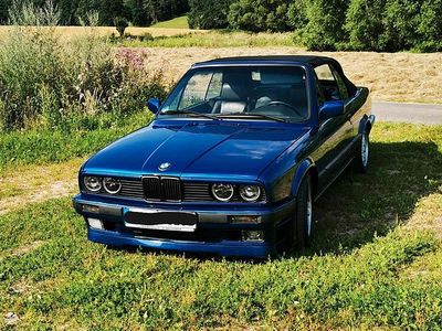 Gebraucht BMW 318 Cabriolet 113 PS (83 kW) 1992 Blau Cabrio
