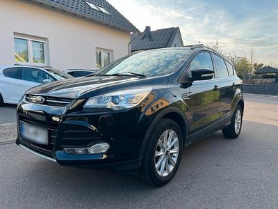 Usata Ford Kuga 150 CV (110 kW) 2014 Nero SUV