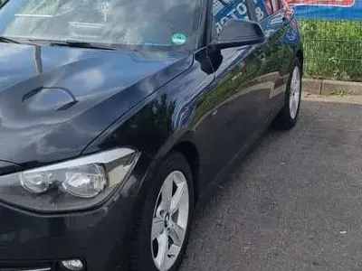 Gebraucht BMW 116 Sport Line 116 PS (85 kW) 2012 Kleinwagen