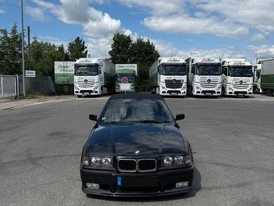 Begagnad BMW 328 193 HK (141 kW) 1995 Svart Cab
