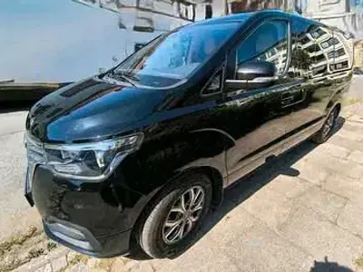 Gebraucht Hyundai H-1 Premium 170 PS (125 kW) 2019 Schwarz Van / Kleinbus