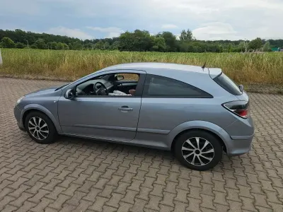 Gebraucht Opel Astra GTC 105 PS (77 kW) 2006 Grau Limousine