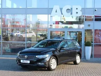 Używany VW Passat S 150 KM (110 kW) 2022 Czarny Kombi