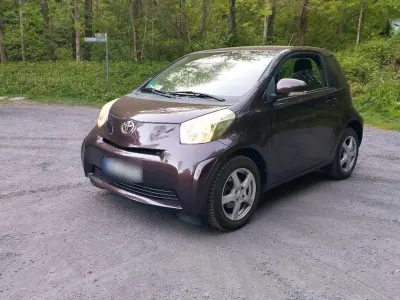 Second-hand Toyota iQ 69 CP (50 kW) 2010 Hatchback