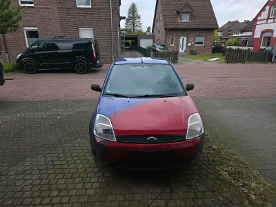 Gebraucht Ford Fiesta 60 PS (44 kW) 2005 Violet Kleinwagen