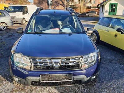 Blau Gebraucht 2017 Dacia Duster Prestige SUV | 7.950 € (Fairer Preis)