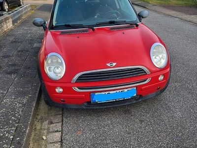 Gebraucht Mini ONE 90 PS (66 kW) 2002 Rot Kleinwagen