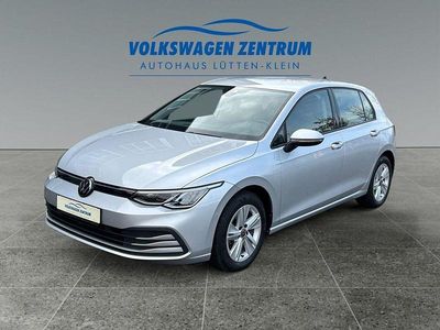 Gebraucht VW Golf VIII IQ Drive 131 PS (96 kW) 2022 Silber Limousine