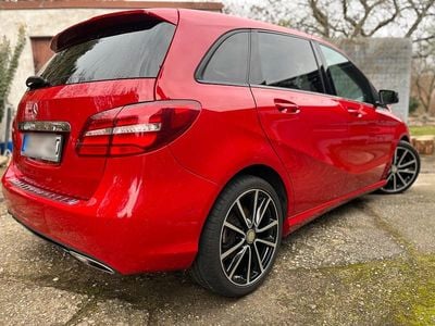 Mercedes B200