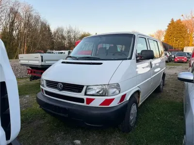 Usata VW Caravelle 88 CV (64 kW) 2000 Furgone