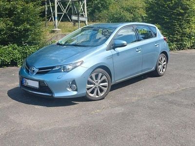 Toyota Auris Hybrid