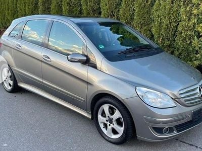 Gebraucht Mercedes B200 193 PS (141 kW) 2007 Grau Van / Kleinbus